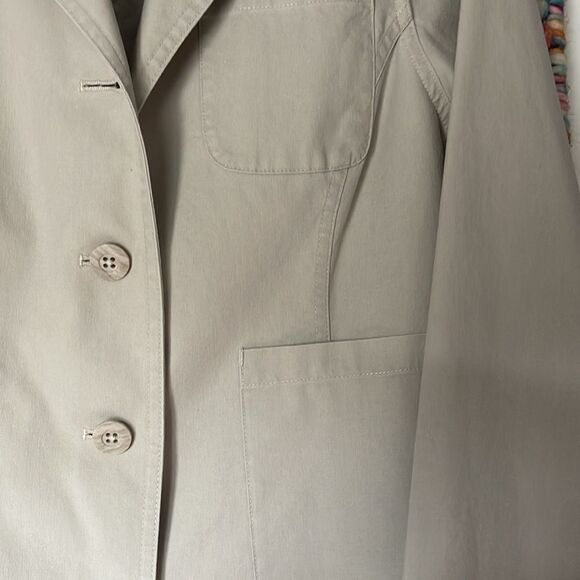 L.L. Bean. Very soft jacket cotton. - Picture 2 of 4